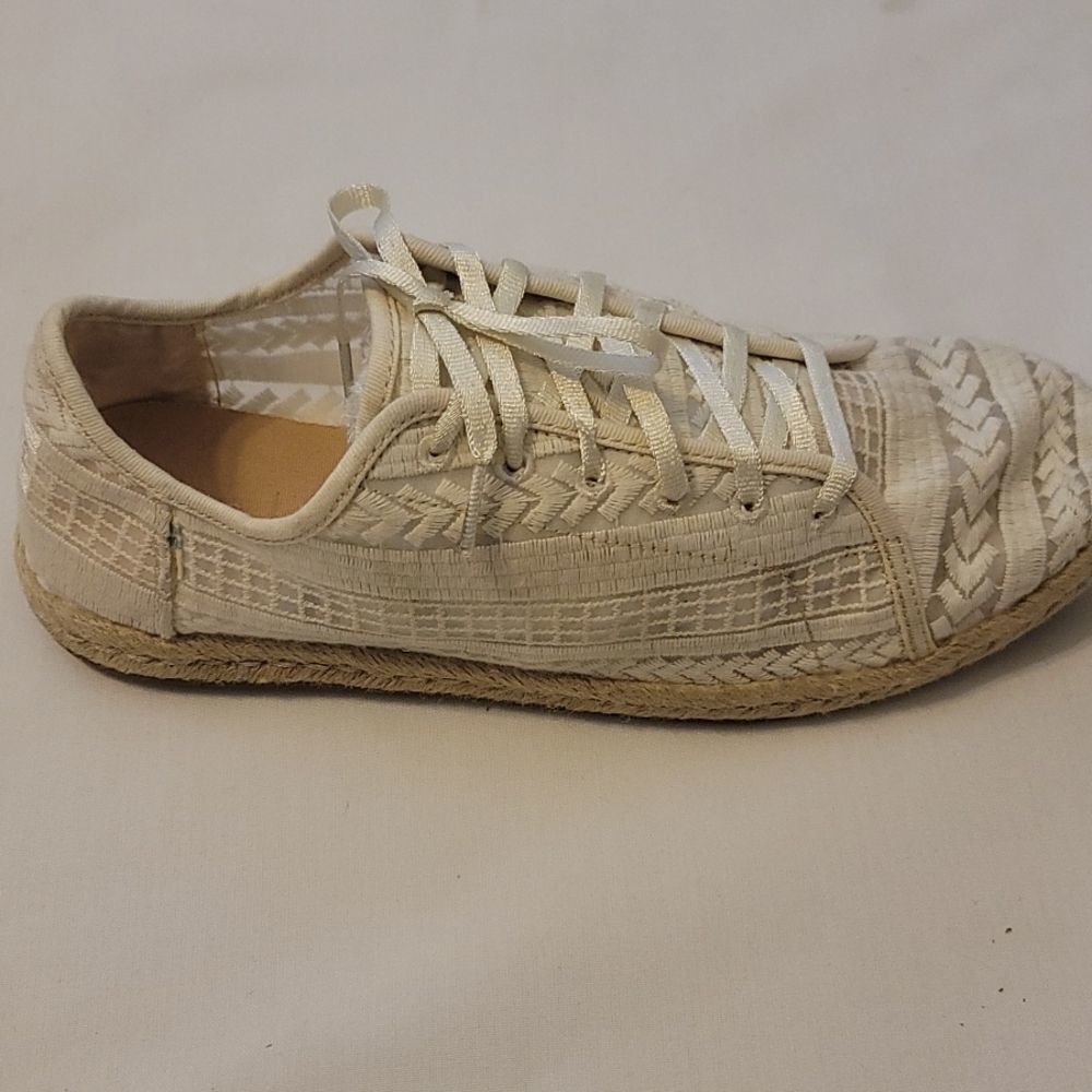 Tom's espadrilles size 8.5